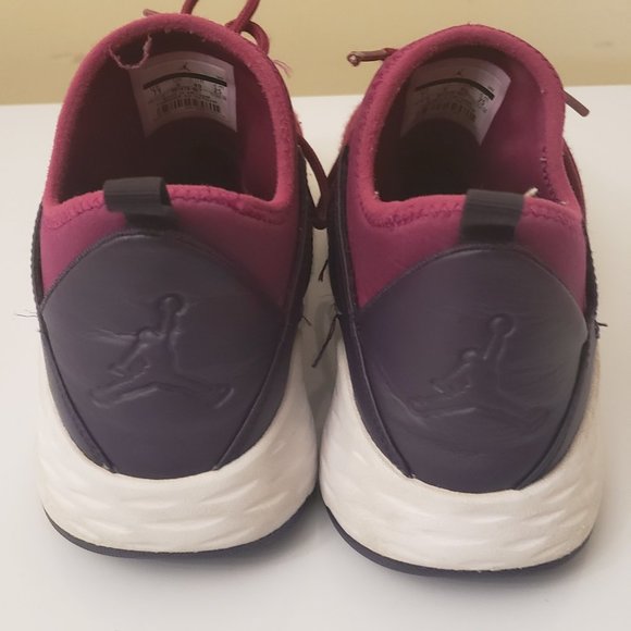 Girls Jordans 7Y - Picture 2 of 6